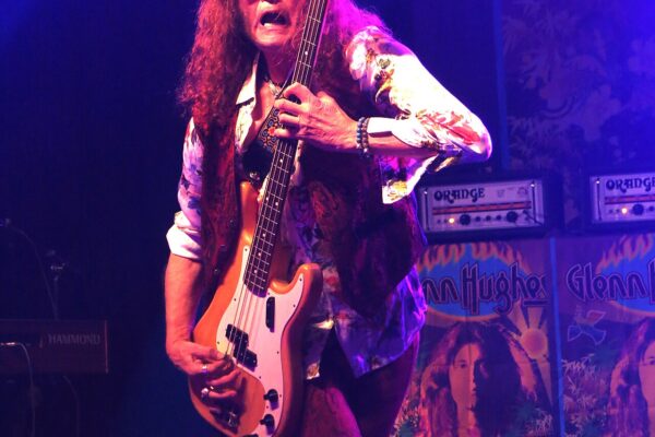 Glenn Hughes